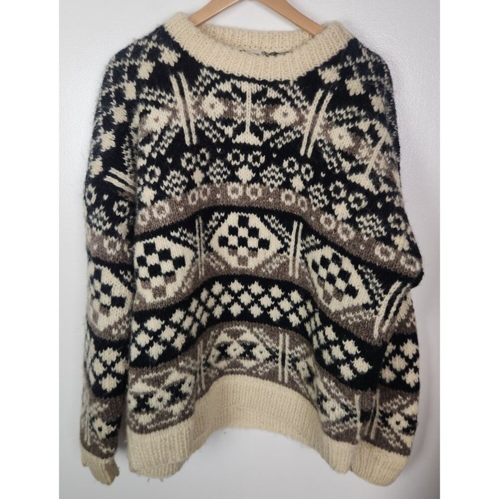 Shangrila Craft Men's Sz. XL Hand Knit Cream/Grey/Black Wool Heavy Sweater